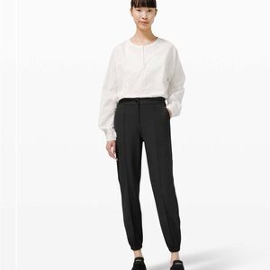 Lululemon Warpstreme High-Rise 7/8 Jogger
Black